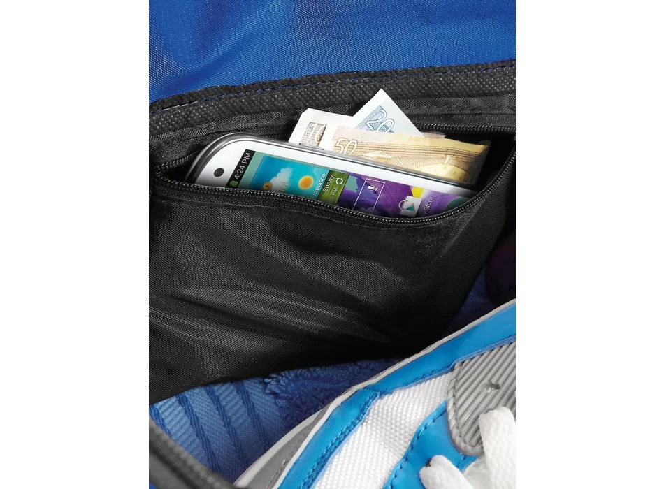 Athleisure Holdall FullGadgets.com