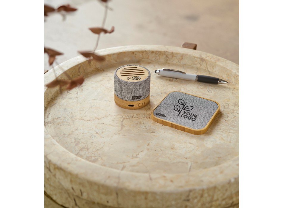Bamboo wireless charger Moses FullGadgets.com