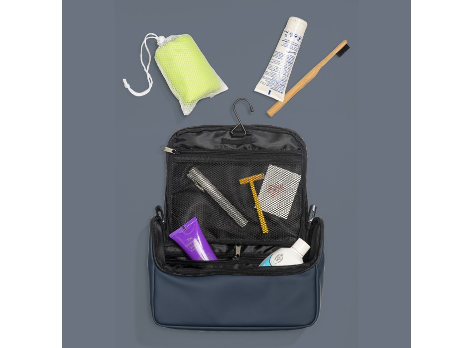 Beauty case in soft PU water resistant. FullGadgets.com