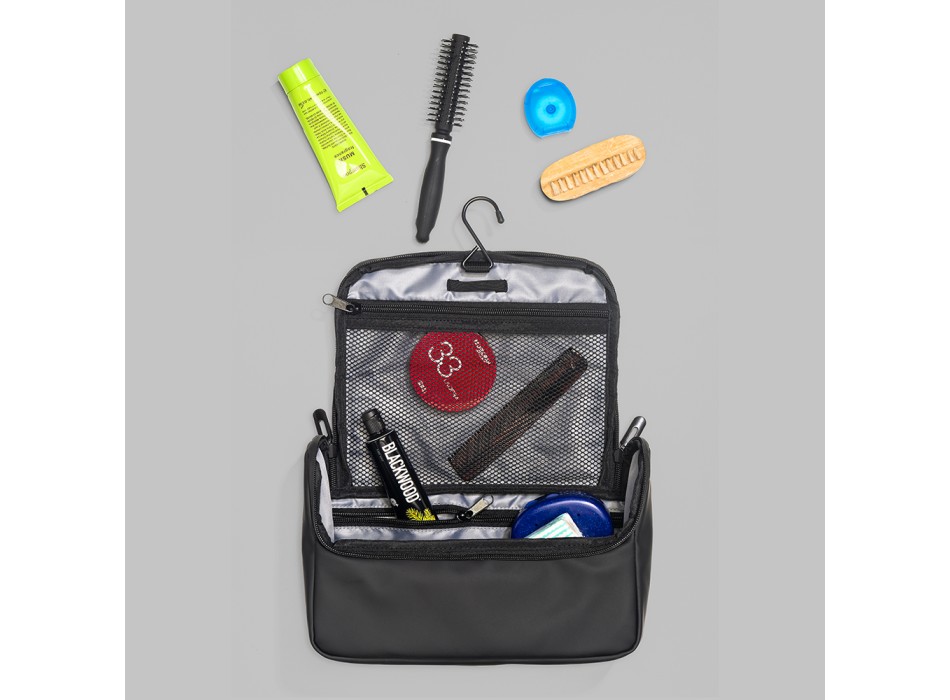 Beauty case in soft PU water resistant. FullGadgets.com