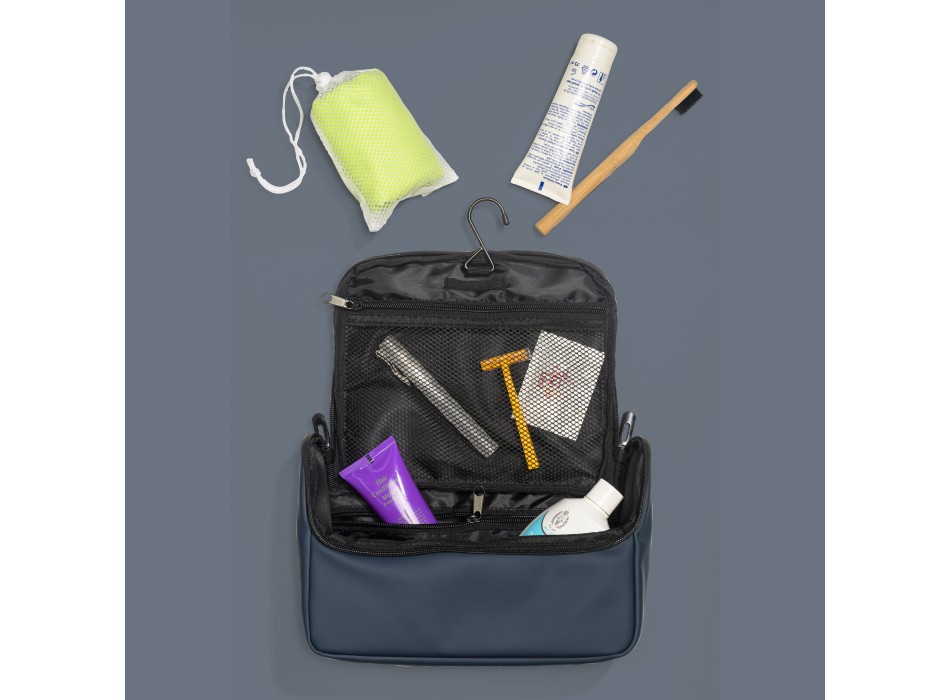 Beauty case in soft PU water resistant. FullGadgets.com