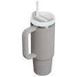 Bicchiere isolato Stanley Quencher® H2.0 FlowState™ 890 ml in acciaio inox riciclato FullGadgets.com
