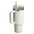 Bicchiere Stanley Quencher® ProTour da 1180 ml in acciaio inox riciclato isolato con cannuccia ribaltabile  FullGadgets.com