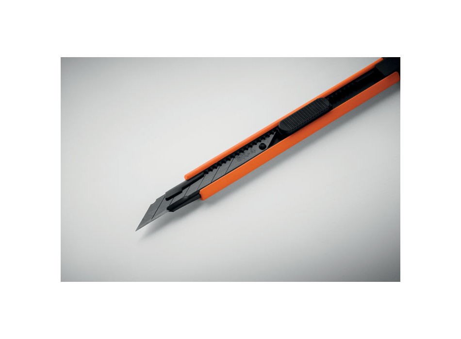 BLADE - Piccolo coltello retrattile FullGadgets.com