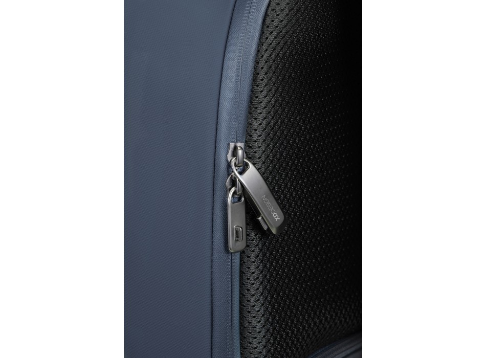 Bobby Edge FullGadgets.com