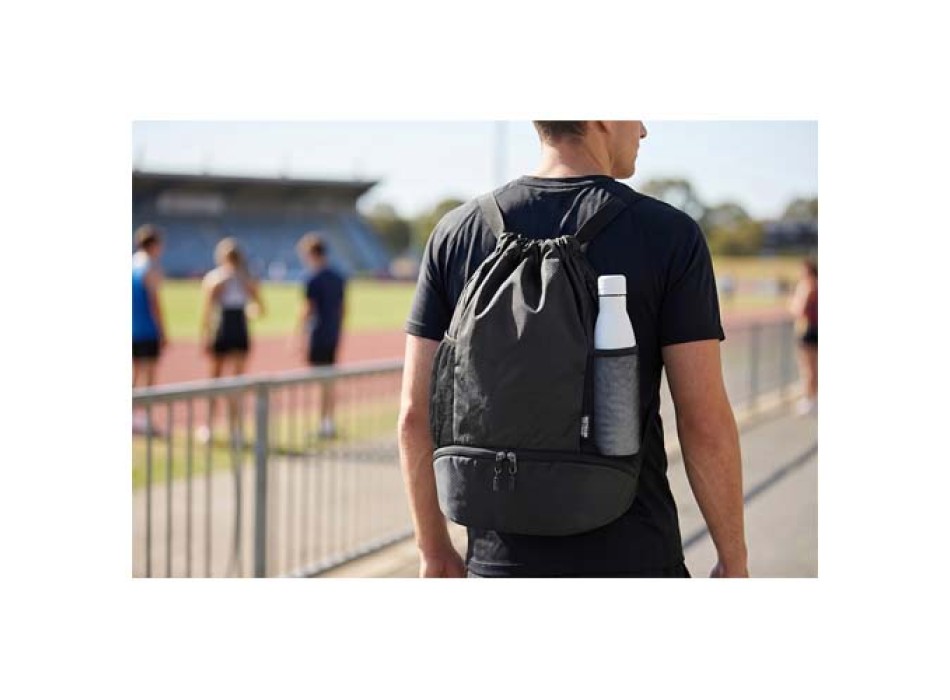 Borsa sportiva con cordoncino in materiale riciclato certificato GRS e scomparto inferiore da 18 litri  FullGadgets.com