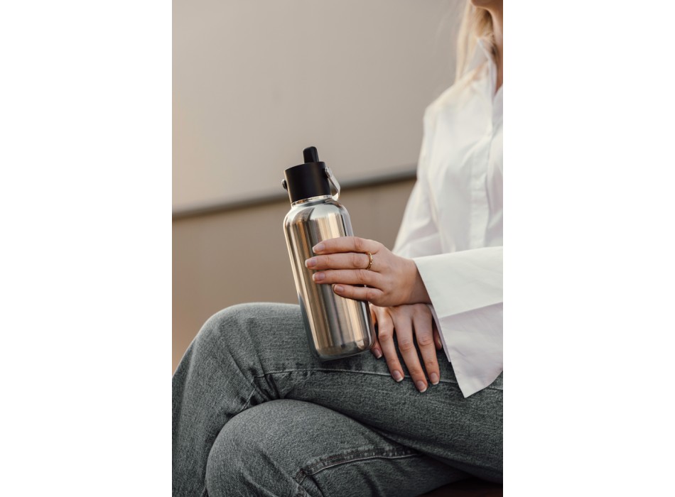 Bottiglia con beccuccio VINGA Cael in rAcciaio RCS 600ML FullGadgets.com