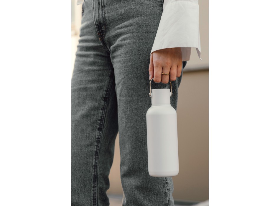 Bottiglia con beccuccio VINGA Cael in rAcciaio RCS 600ML FullGadgets.com