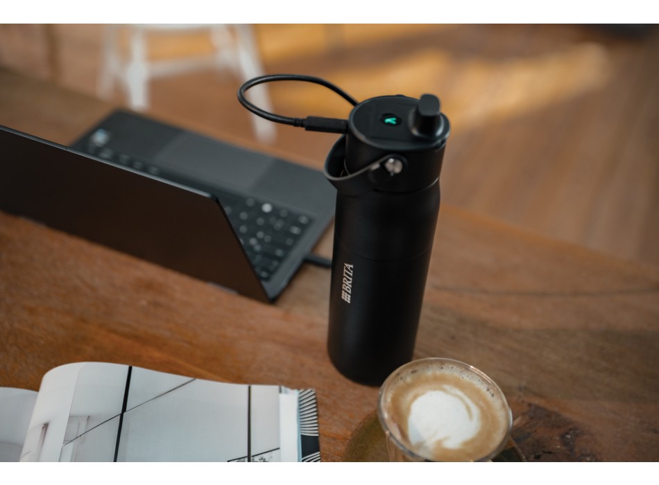 Bottiglia filtrante BRITA LARQ IQ 680ml FullGadgets.com