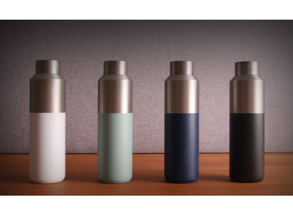 Bottiglia Fluid in acciaio riciclato RCS, 600ml FullGadgets.com