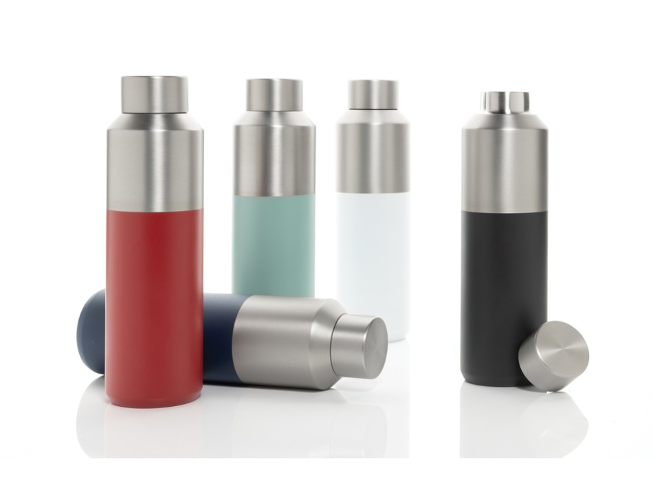 Bottiglia Fluid in acciaio riciclato RCS, 600ml FullGadgets.com