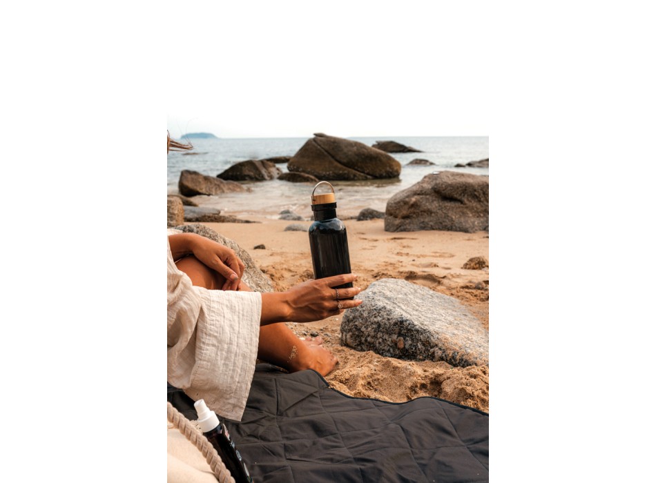 Bottiglia rPET RCS con manico e tappo in bambù 680ml FullGadgets.com