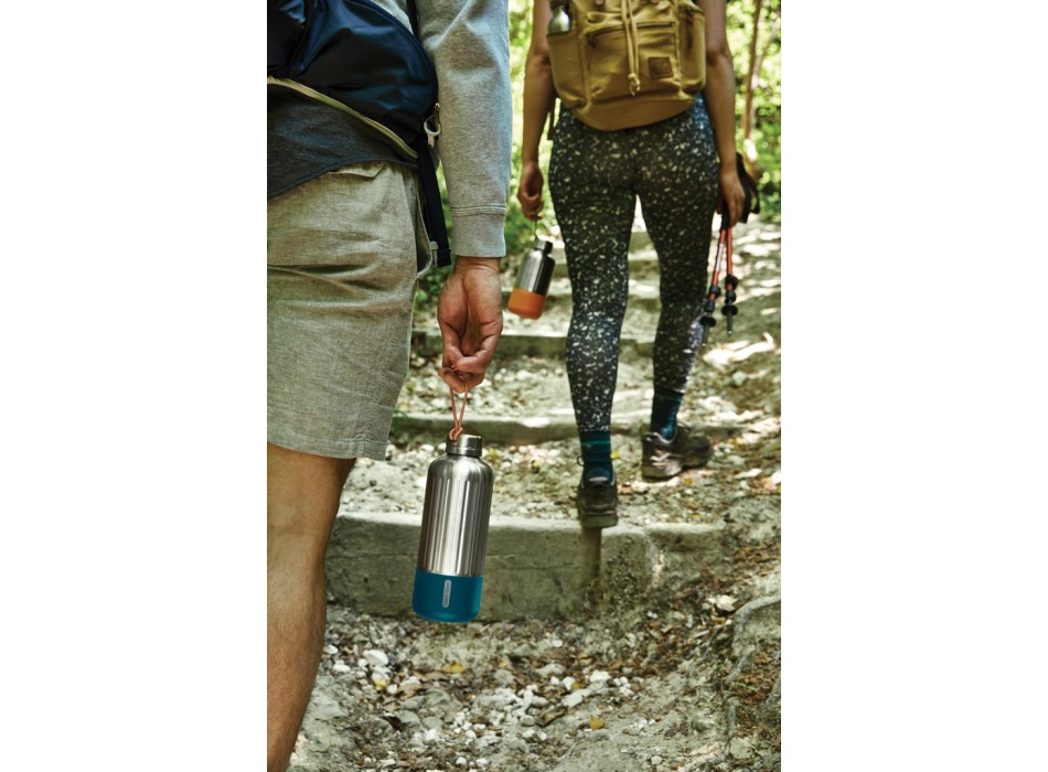 Bottiglia termica grande Black+Blum Explorer 850ml FullGadgets.com