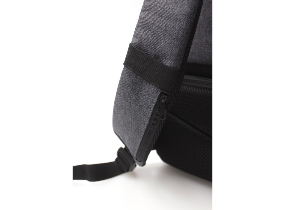BrandCharger Phantom backpack FullGadgets.com