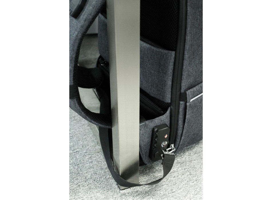 BrandCharger Phantom backpack FullGadgets.com