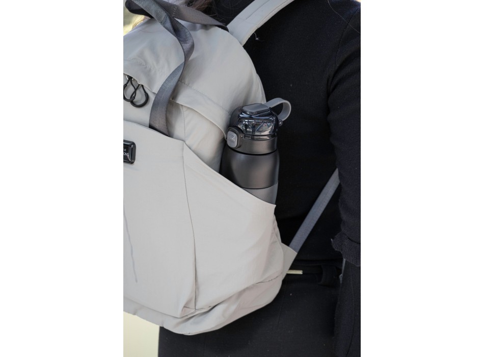 BrandCharger Pulse backpack FullGadgets.com