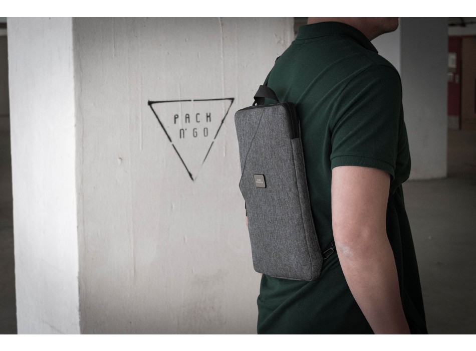 BrandCharger Specter Go 14-inch laptop bag FullGadgets.com