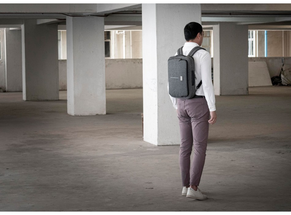 BrandCharger Specter Hybrid 16-inch laptop bag FullGadgets.com