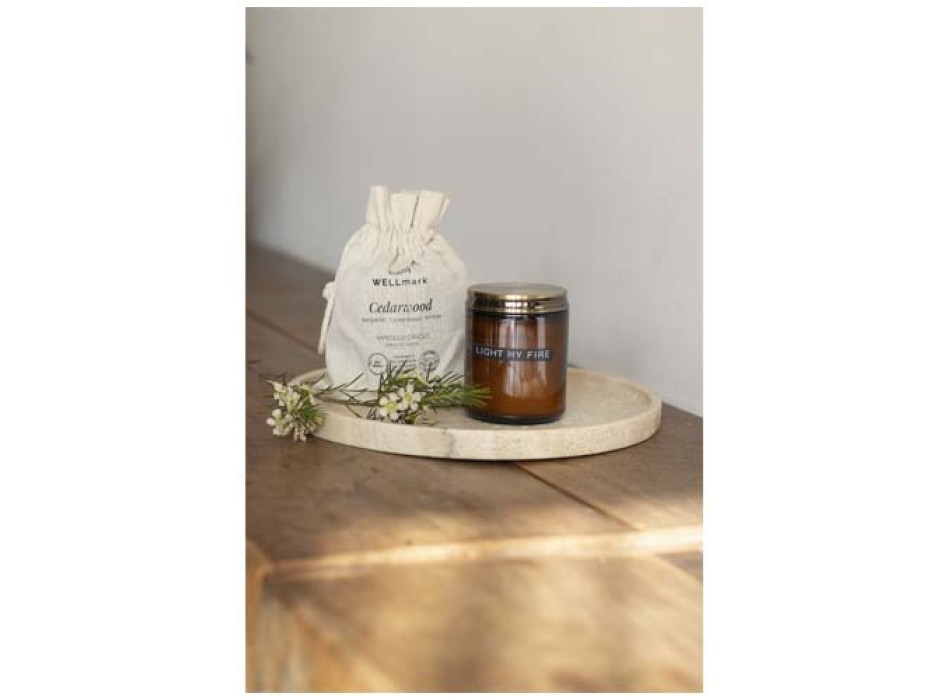 Candela profumata al legno di cedro formato medio Wellmark FullGadgets.com