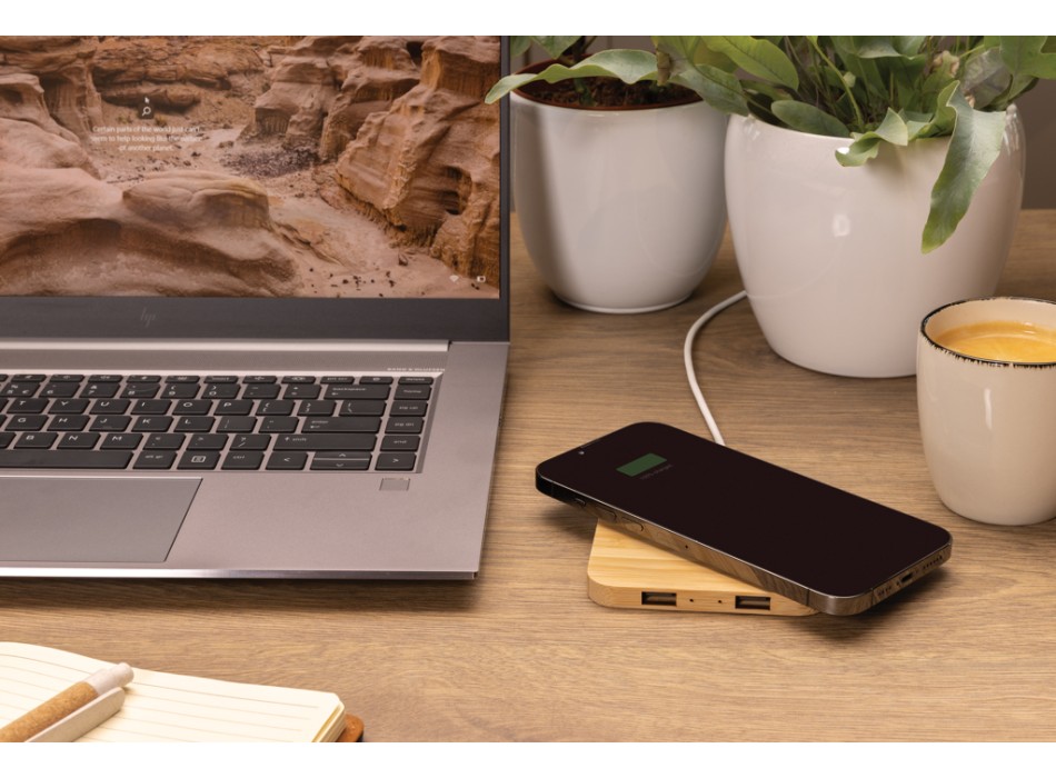 Caricatore wireless 10W con porte USB in bambù FullGadgets.com