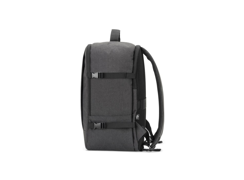 CIES. Zaino in poliestere riciclato 600D ad alta densità. Sviluppato per soddisfare le dimensioni richieste dalle compagnie aeree FullGadgets.com