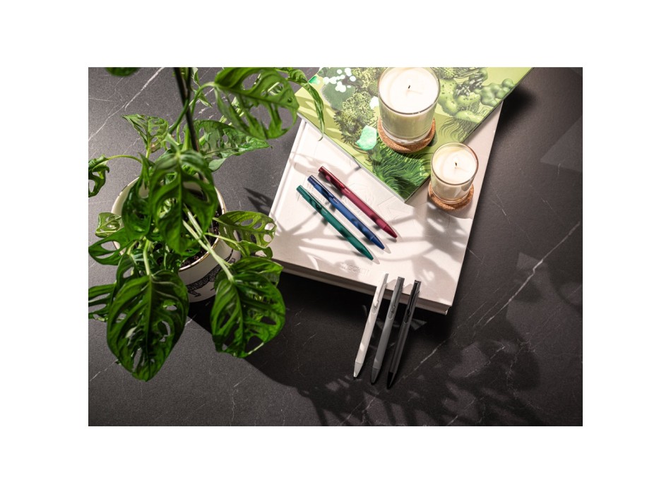 CLINT. Penna a sfera in alluminio riciclato (100% rAL) con finitura in gomma FullGadgets.com