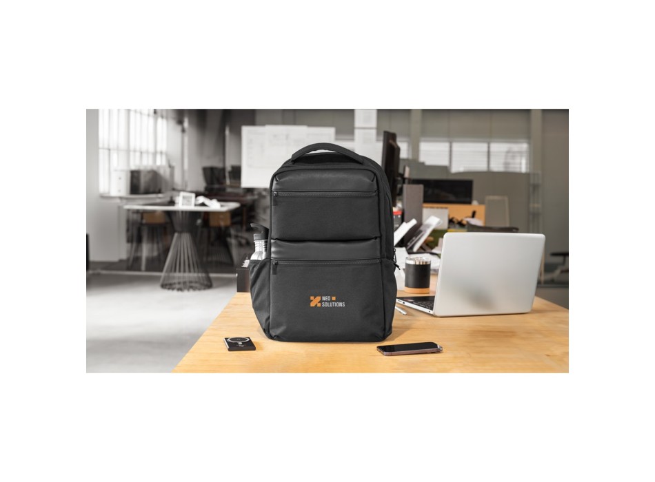 COPENHAGEN. Zaino in twill riciclato idrorepellente con due ampie tasche anteriori da 17'3" FullGadgets.com