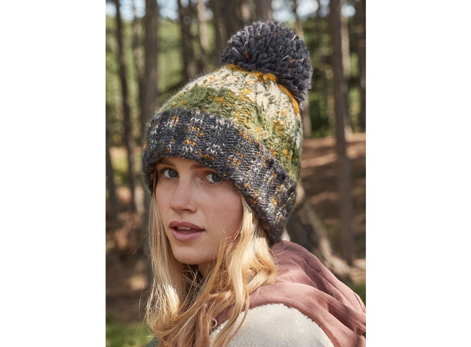 Corkscrew Pom Pom Beanie FullGadgets.com