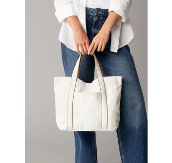 Courtside Medium Tote FullGadgets.com