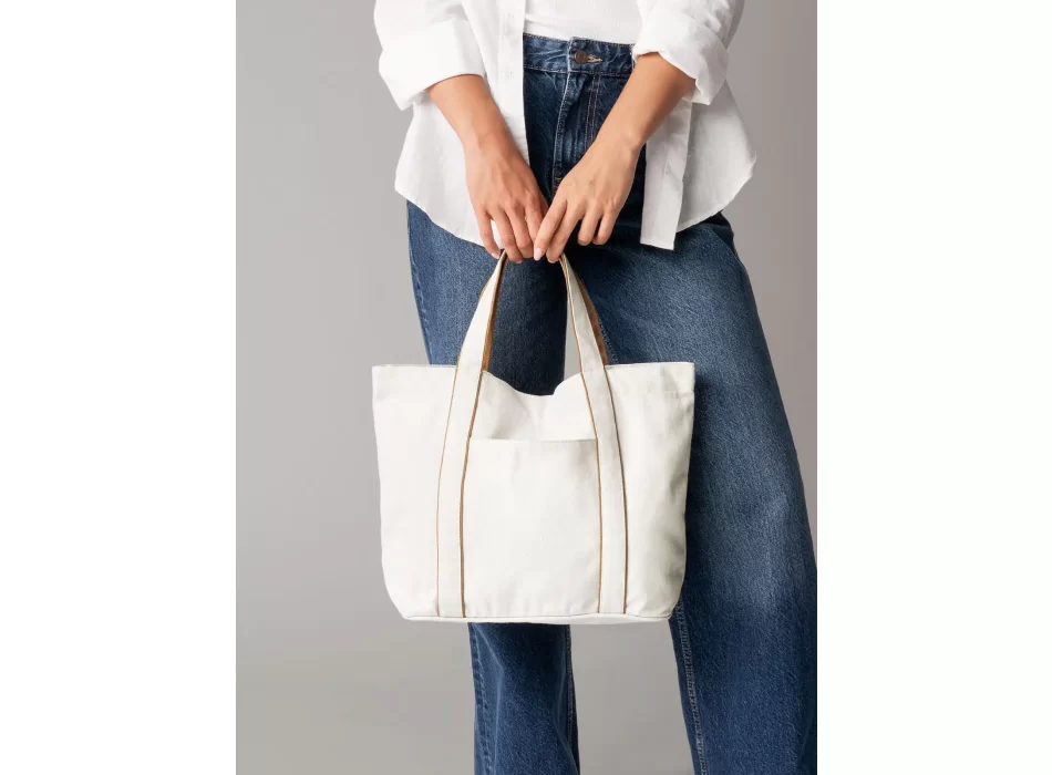 Courtside Medium Tote FullGadgets.com