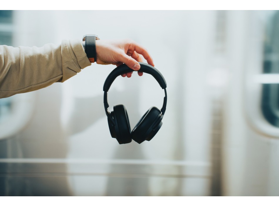 Cuffie wireless riciclate e riparabili Irvine RCS FullGadgets.com