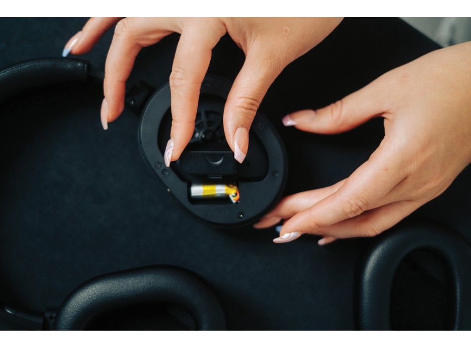 Cuffie wireless riciclate e riparabili Irvine RCS FullGadgets.com