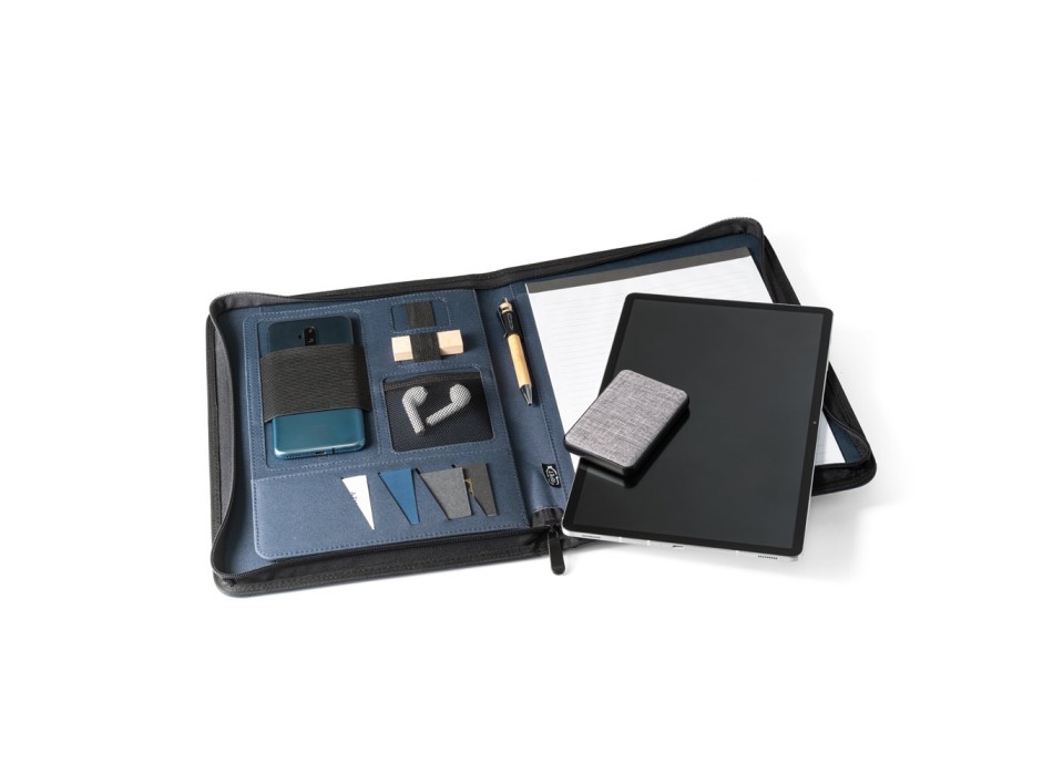 EMERGE FOLDER. Cartella A4 in poliestere riciclato (100% rPET) 300D con chiusura zip FullGadgets.com