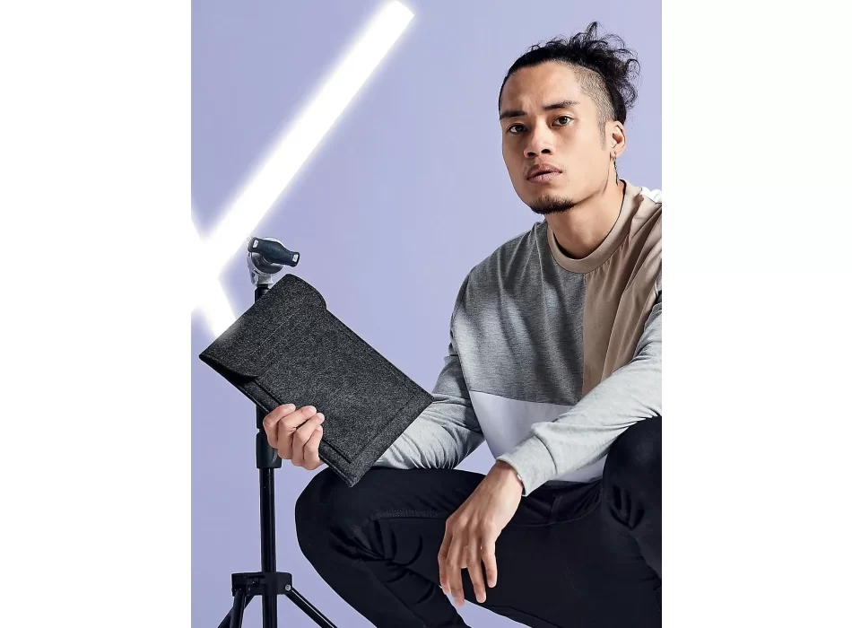 Felt iPad® Slip FullGadgets.com