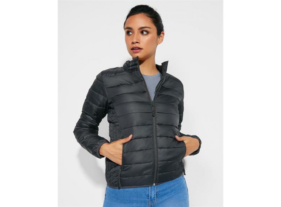 FINLAND WOMAN FullGadgets.com