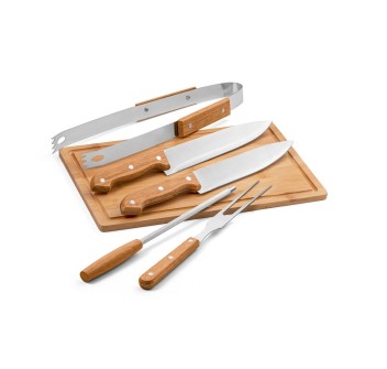 FLARE. Set per barbecue composto da tagliere in bambù e 5 utensili in legno e acciaio inox FullGadgets.com