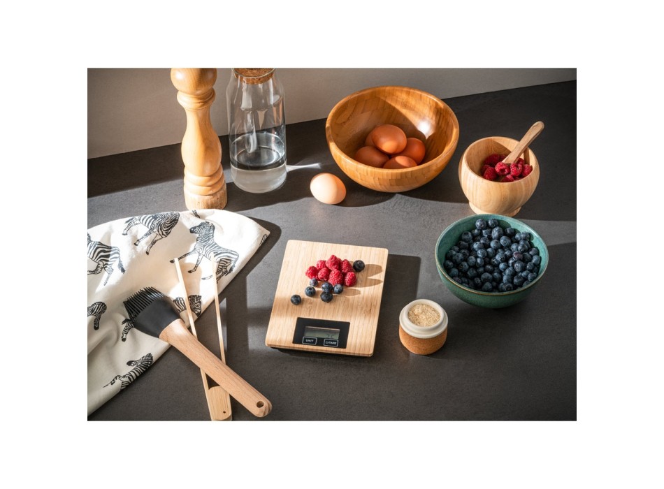 HEISENBERG. Bilancia da cucina digitale in bambù FullGadgets.com