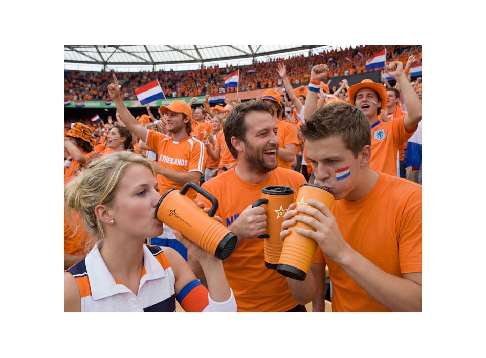 HOWLER CUP - Howler Cup w handle 700ml FullGadgets.com