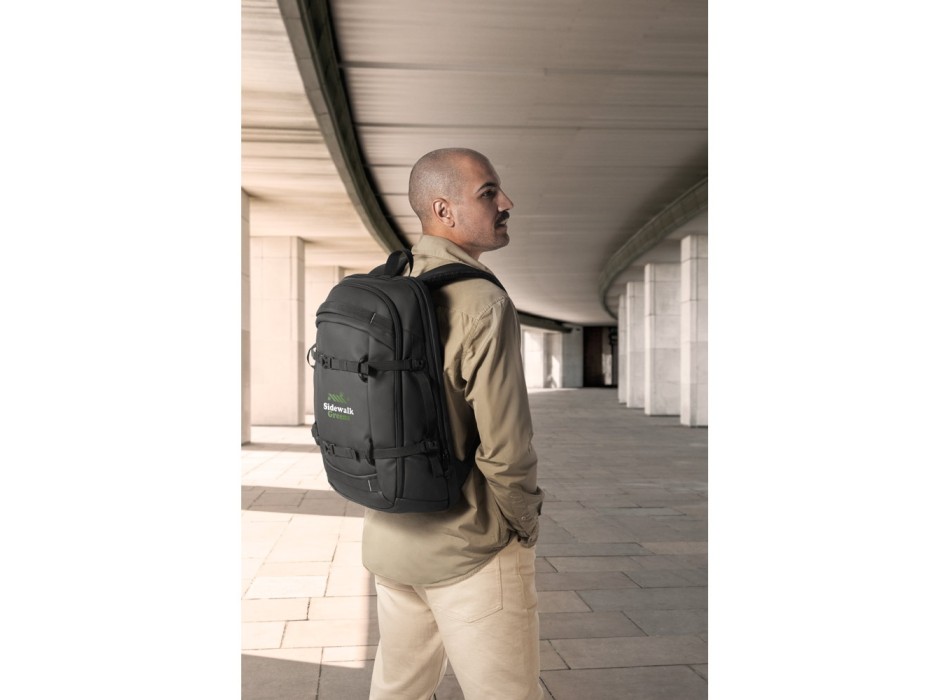 KAMPALA. Zaino porta computer in poliestere riciclato ad alta densità 900D, con il rivestimento resistente all'acqua e la fodera in poliestere riciclato 210D 17'3" FullGadgets.com