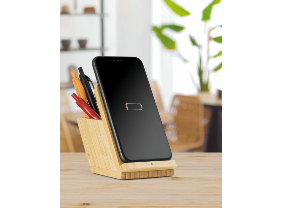 LEAVITT. Supporto per smartphone e porta biro con caricatore wireless veloce da 10W in bambù FullGadgets.com