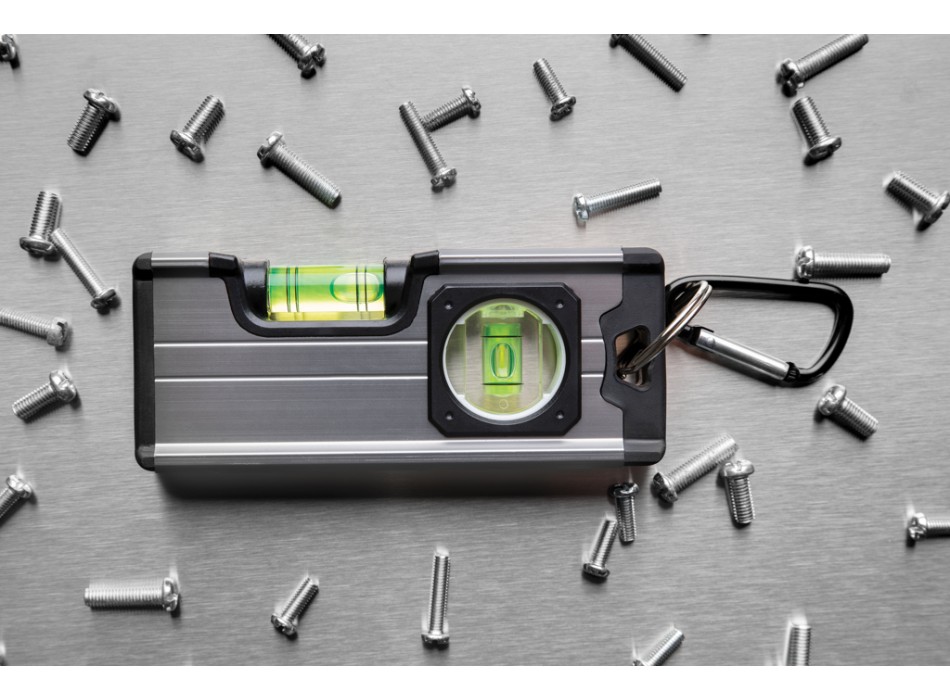 Livella con righello, media FullGadgets.com