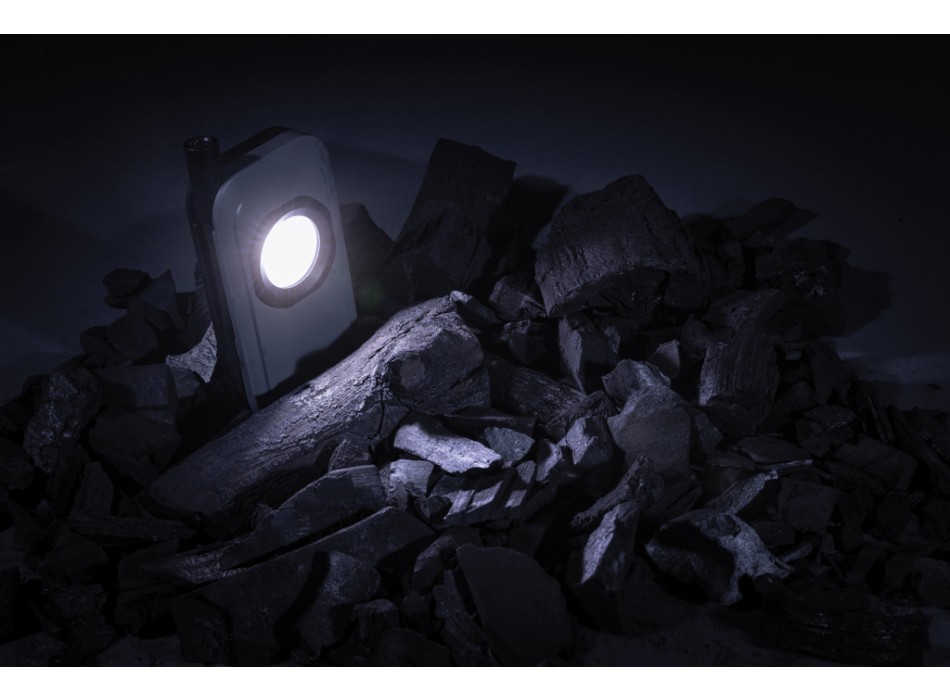 Luce da lavoro Gear X in rPlastica ricaricabile USB FullGadgets.com