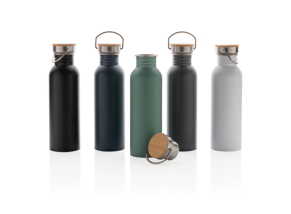 Moderna bottiglia in acciaio con tappo in bambù 700ml FullGadgets.com