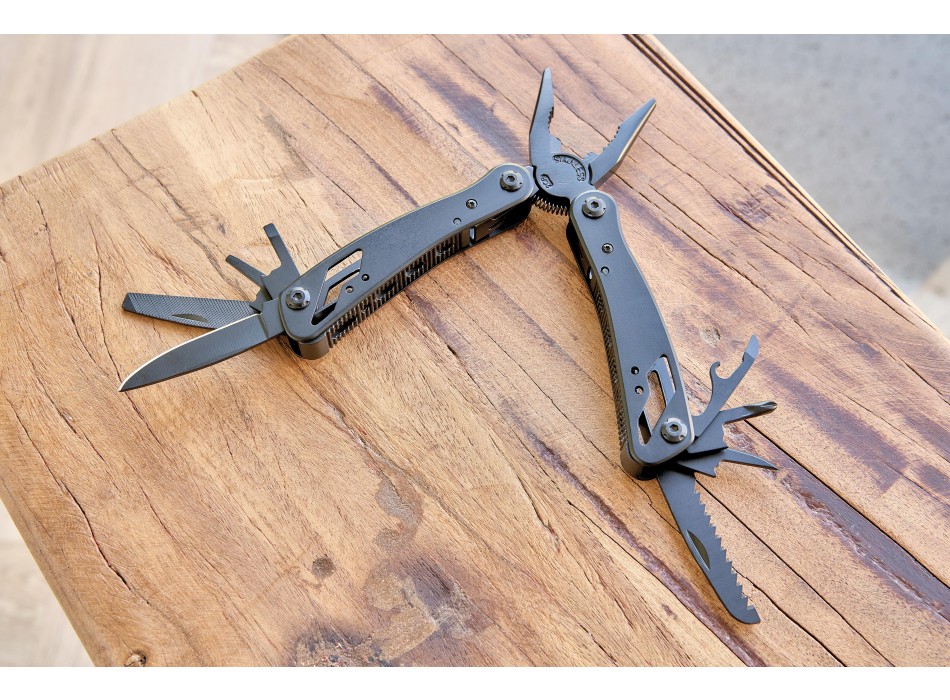 Multi tools 13 funzioni in alluminio nero Ariane FullGadgets.com