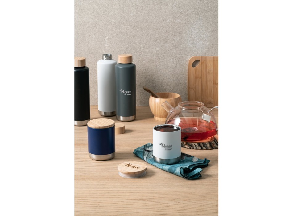 NORRE BOTTLE. Borraccia in acciaio inox (riciclata al 36%) con doppio corpo e sistema sottovuoto 640 mL FullGadgets.com