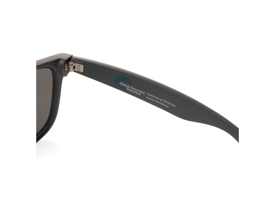 Occhiali da sole in plastica riciclata GRS FullGadgets.com