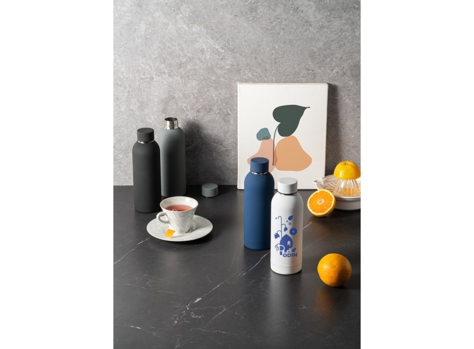 ODIN. Borraccia in acciaio inox (riciclata al 36%) con finitura in gomma 550ml FullGadgets.com