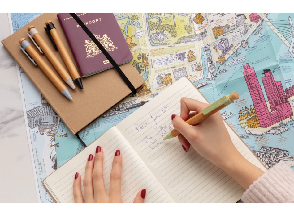 Penna in bambù con clip in fibra di grano FullGadgets.com