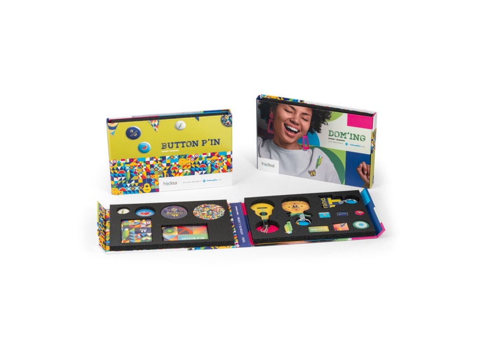 PIN & DOMING SHOWCASE. Campionario 2 in 1 di Pins e Domings FullGadgets.com