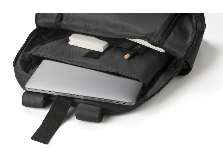 Polyester (600D backpack Brecken FullGadgets.com